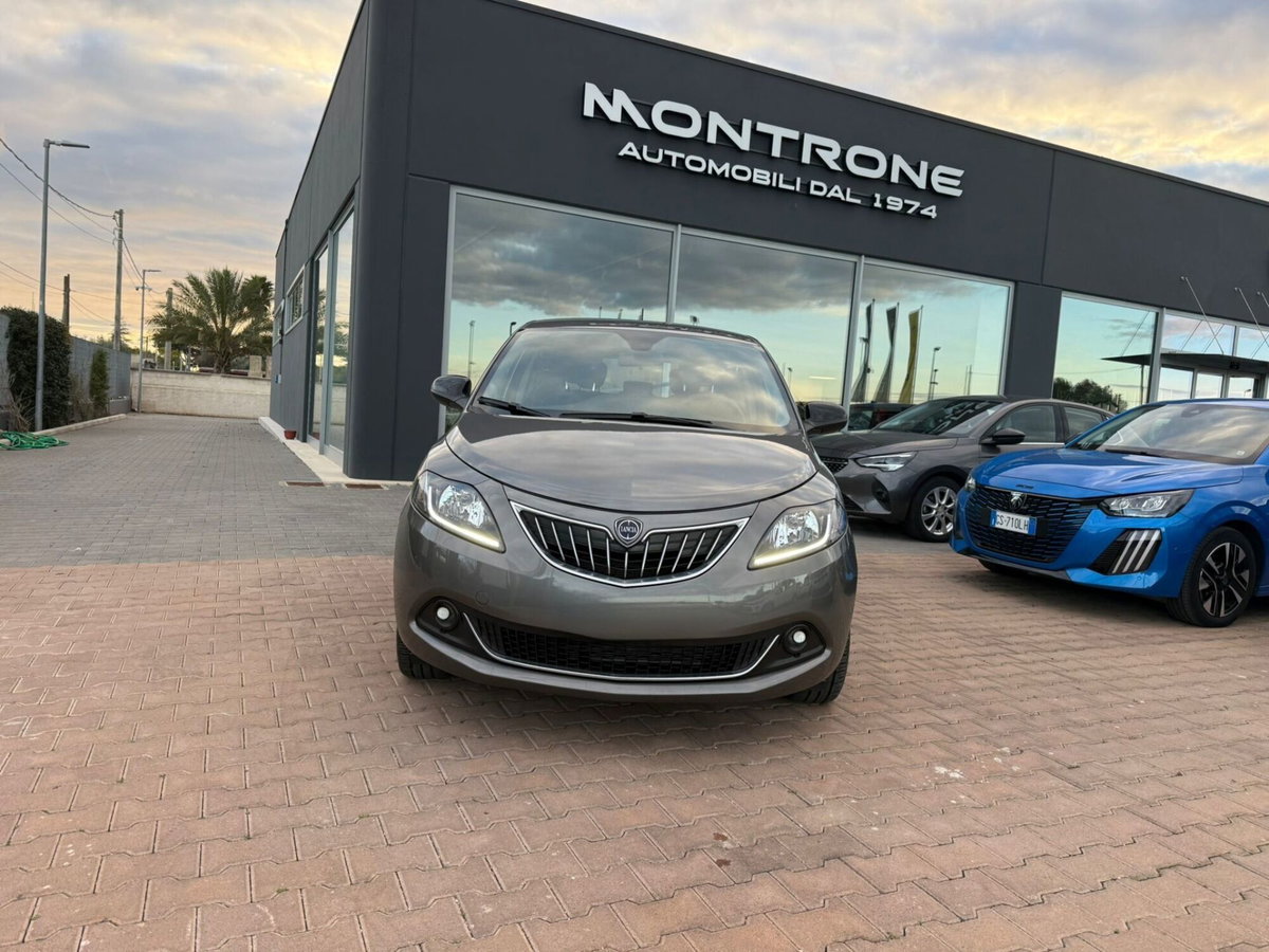 Lancia Ypsilon 1.0 FireFly 5 porte S&S Hybrid Ecochic A. Ferretti (2)