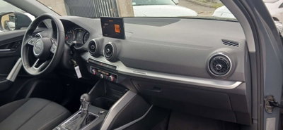 Audi Q2 Q2 35 TDI S tronic Identity Black (13)