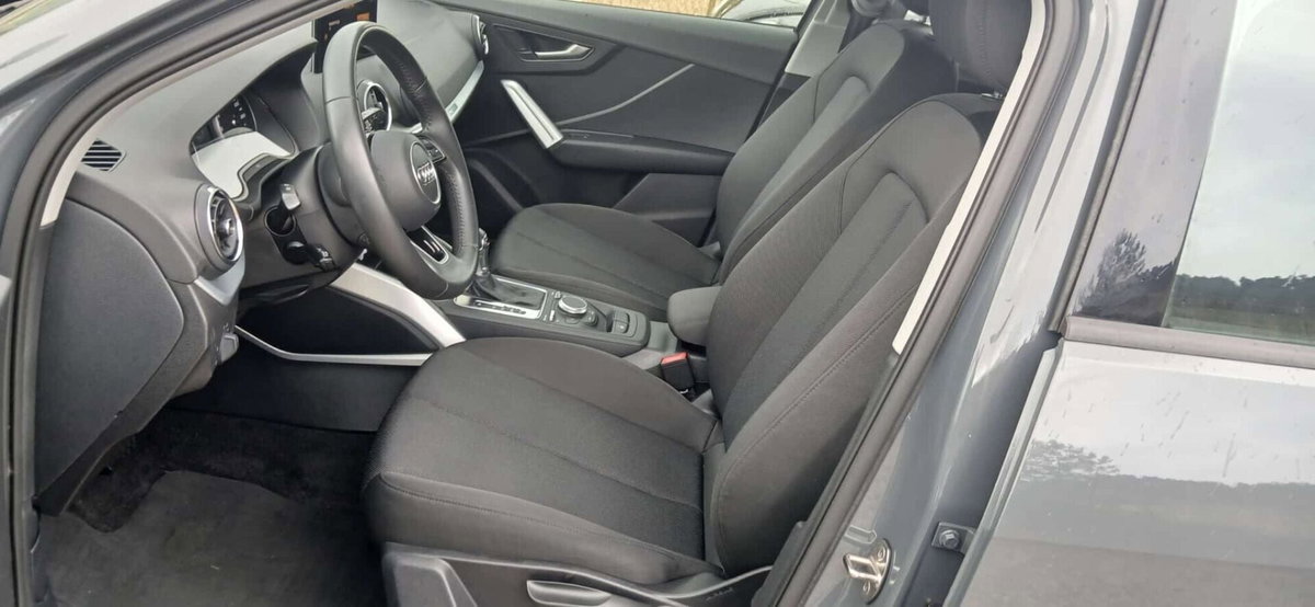 Audi Q2 Q2 35 TDI S tronic Identity Black (20)