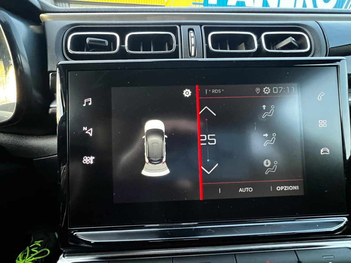 Citroen C3 Aircross 1.2 puretech Max s&s 110cv (13)