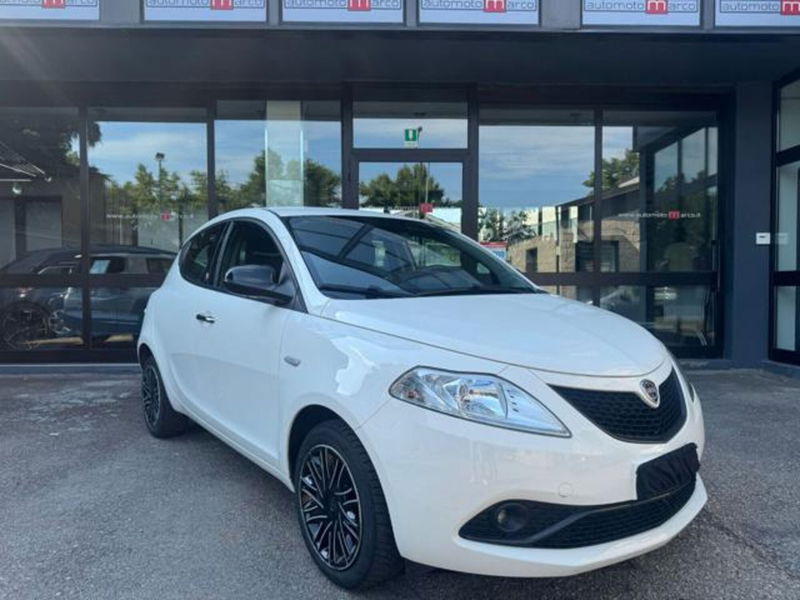 Lancia Ypsilon 1.2 69 CV 5 porte GPL Ecochic Gold