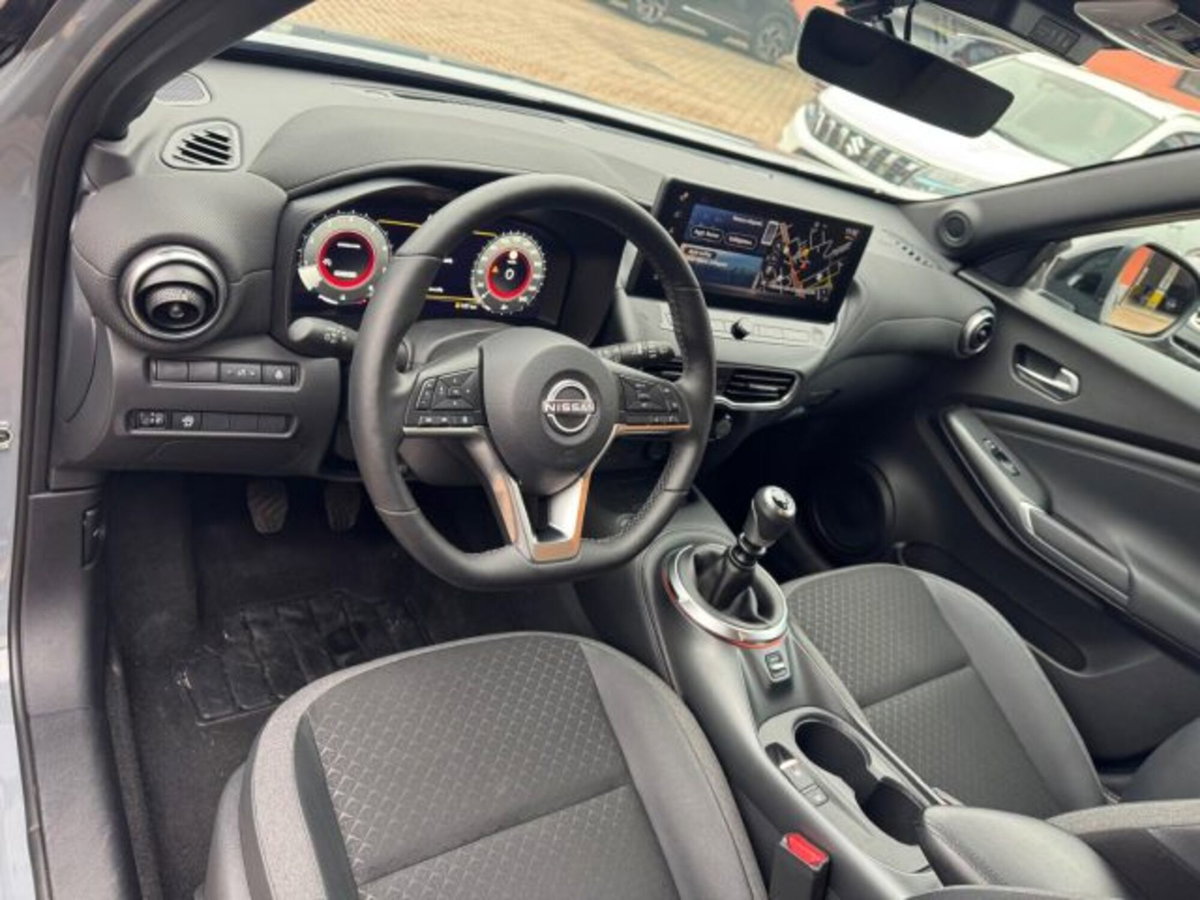 Nissan Juke 1.0 dig-t N-Connecta 114cv (10)