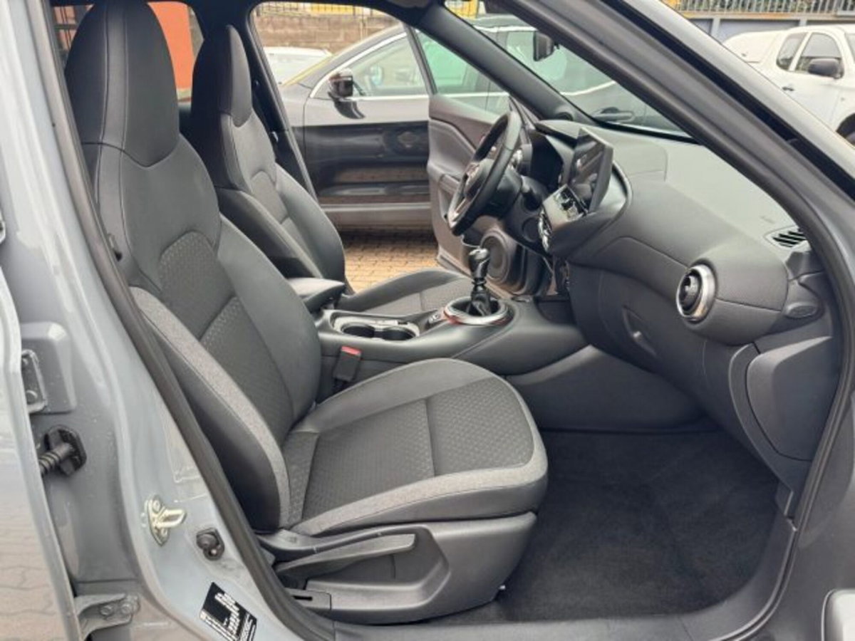 Nissan Juke 1.0 dig-t N-Connecta 114cv (18)