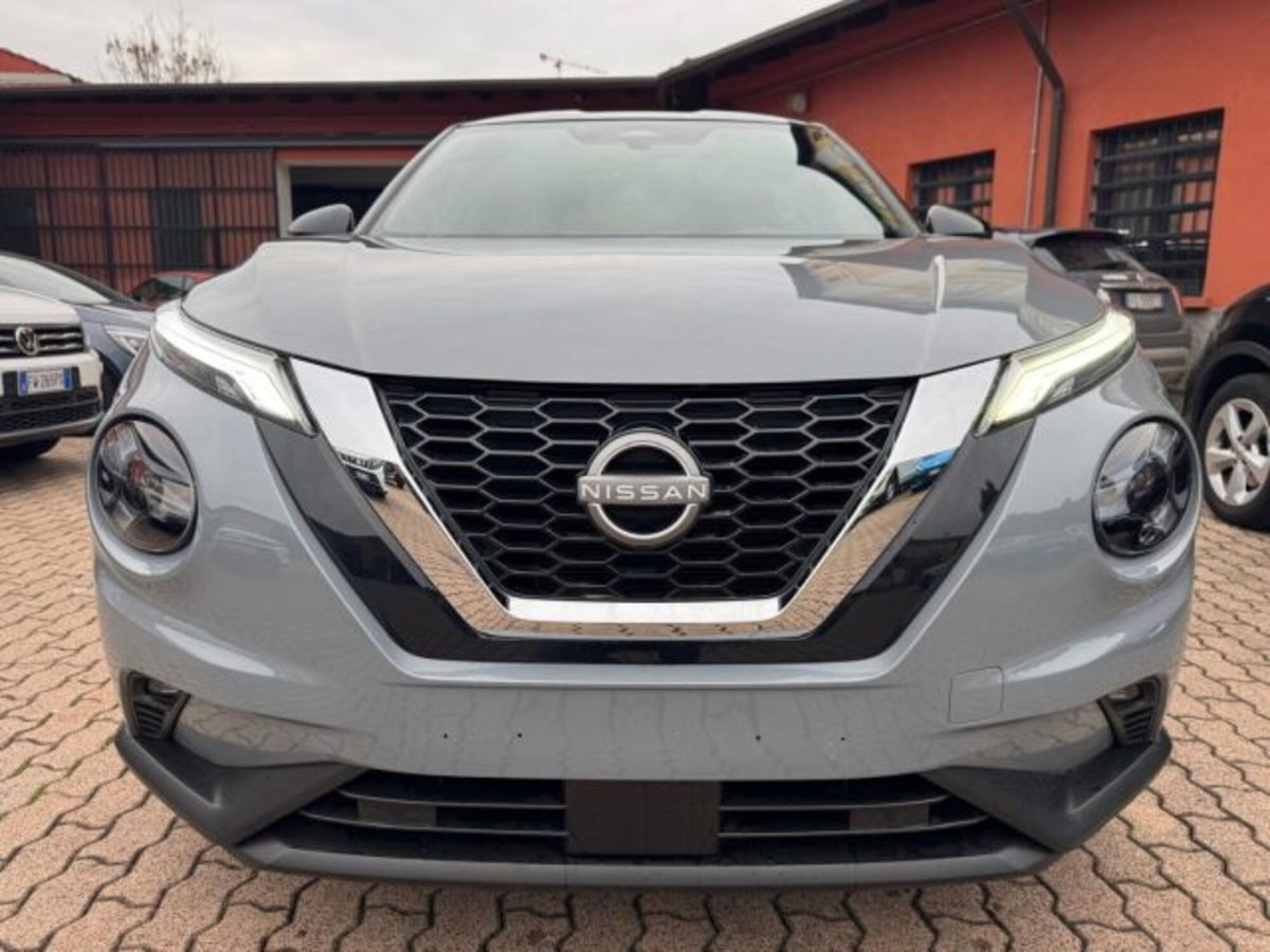 Nissan Juke 1.0 dig-t N-Connecta 114cv (2)