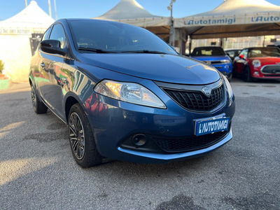 Lancia Ypsilon 1.0 FireFly 5 porte S&S Hybrid Gold Plus usata