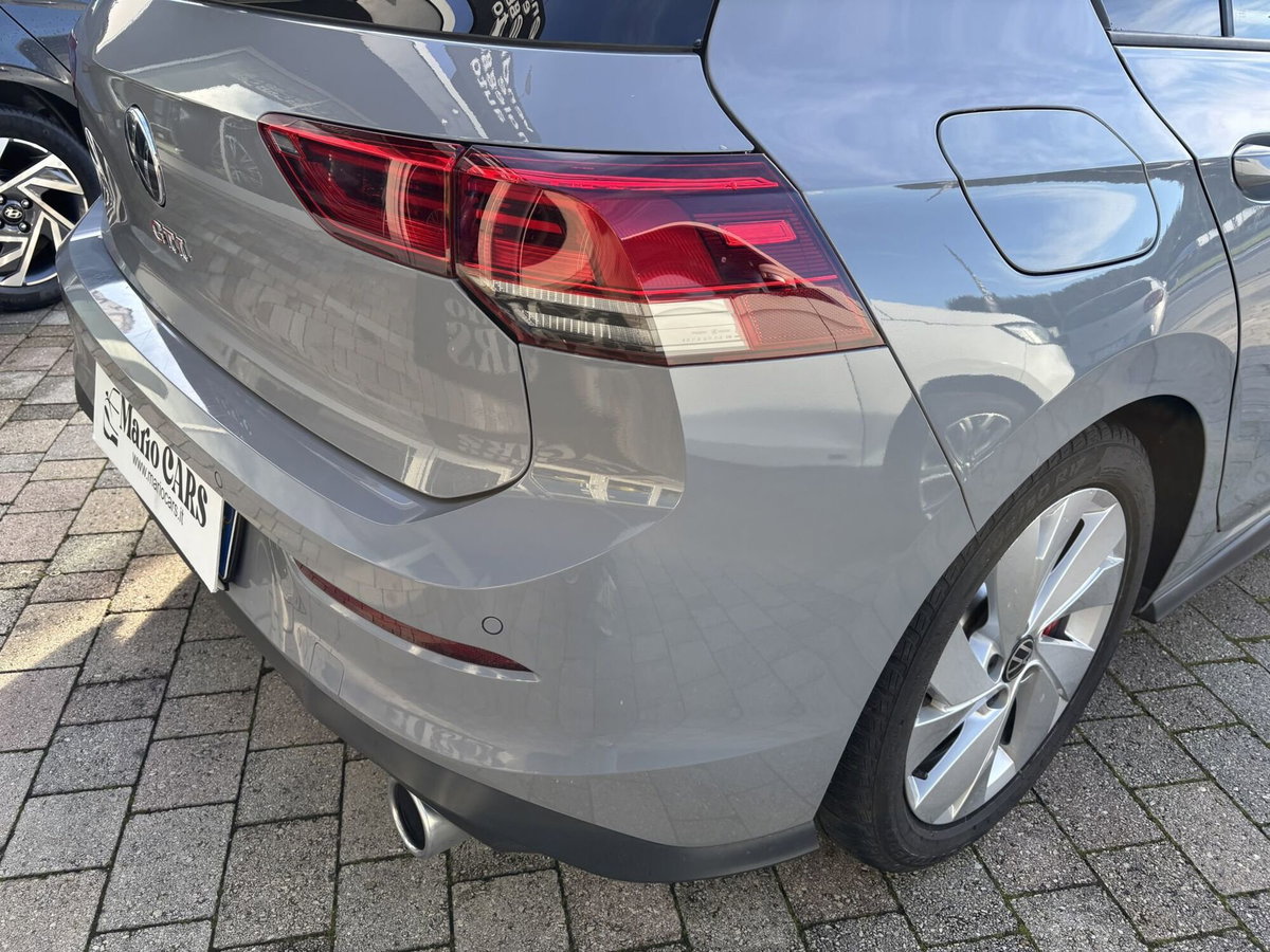 Volkswagen Golf 2.0 TSI GTI DSG (13)