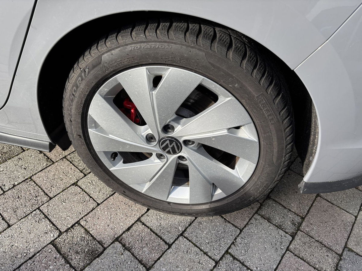 Volkswagen Golf 2.0 TSI GTI DSG (7)