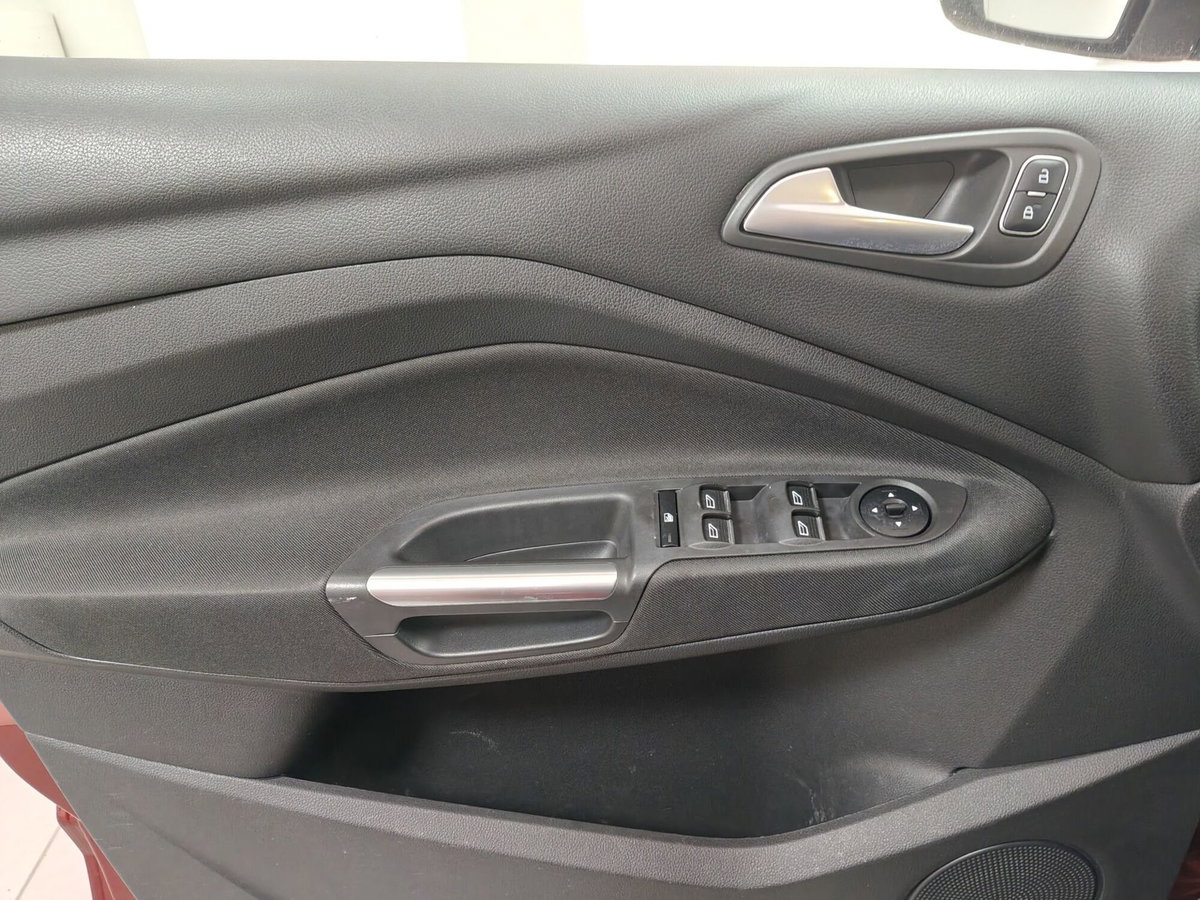 Ford C-Max 1.6 120CV GPL Titanium (13)