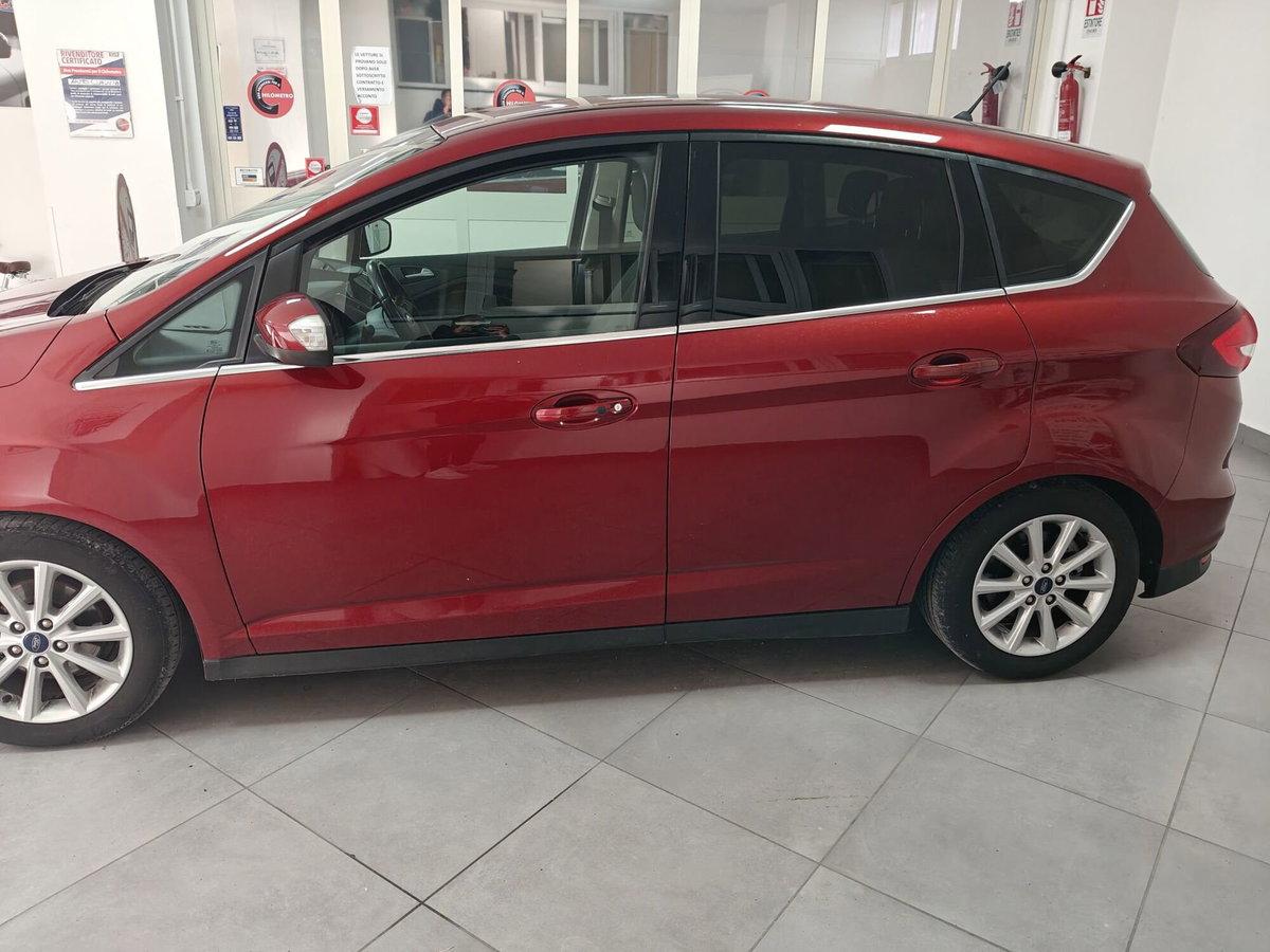 Ford C-Max 1.6 120CV GPL Titanium (3)