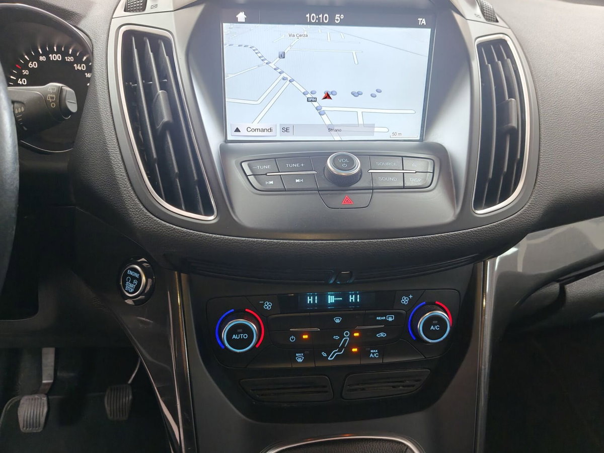 Ford C-Max 1.6 120CV GPL Titanium (8)