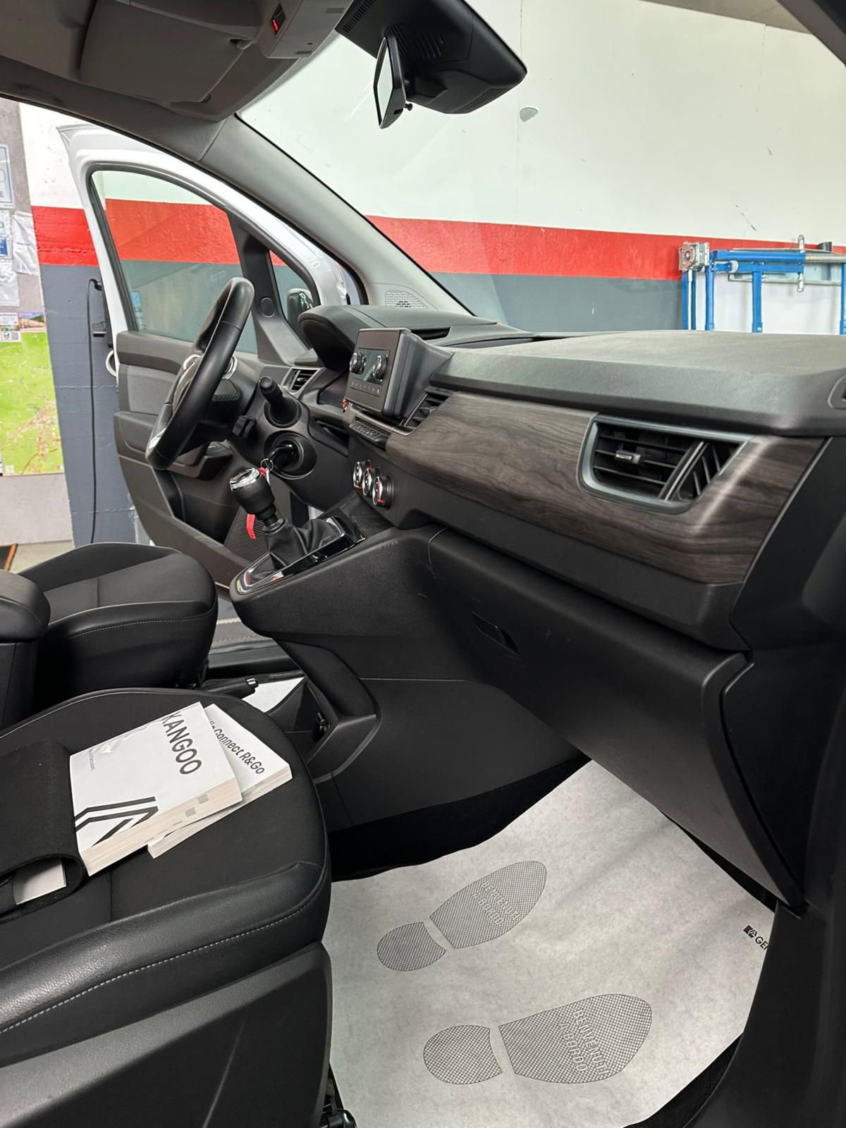 Renault Kangoo 1.5 blue dci Equilibre 95cv (16)
