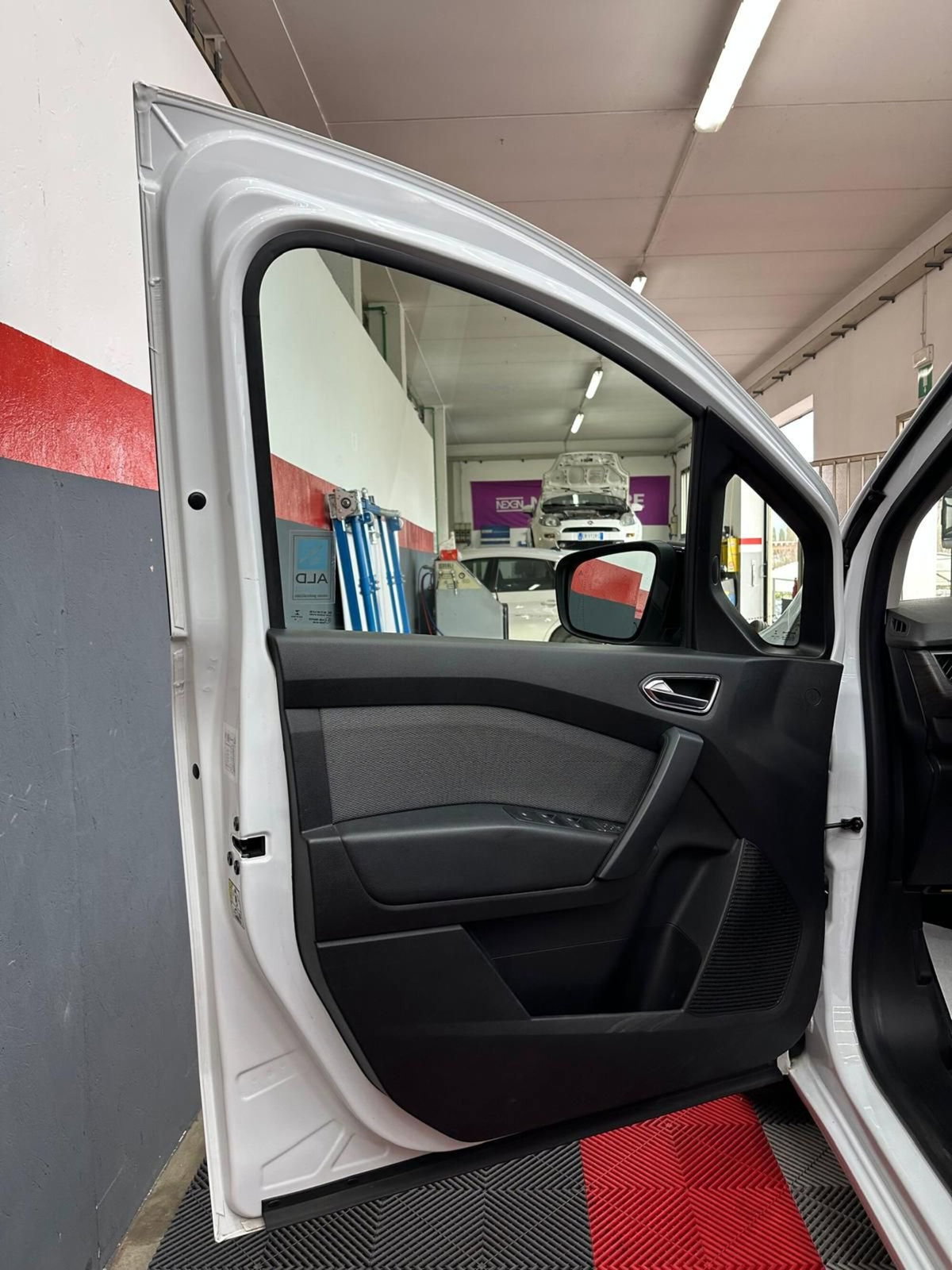 Renault Kangoo 1.5 blue dci Equilibre 95cv (20)
