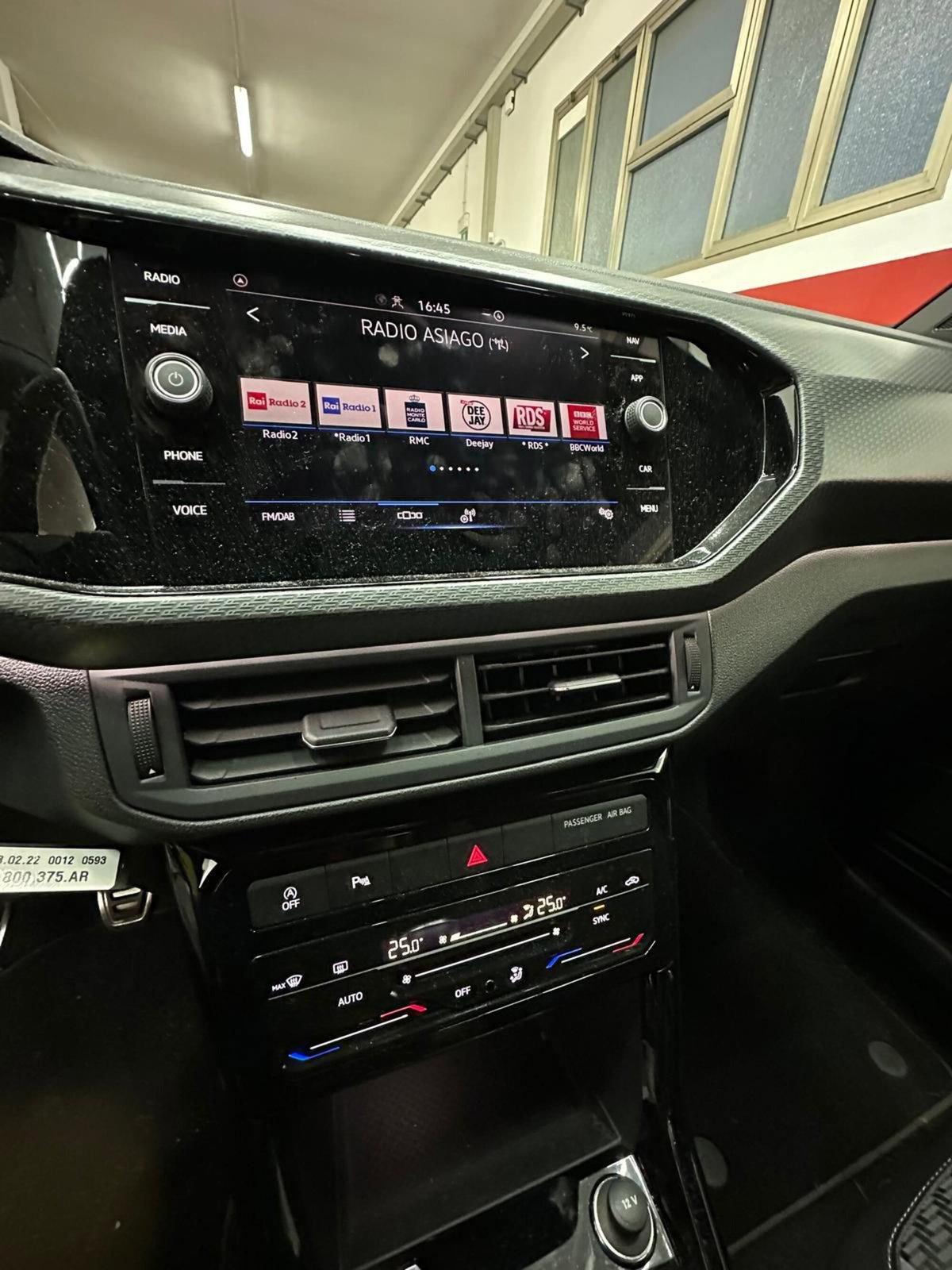 Volkswagen T-Cross 1.0 TSI 110 CV DSG Style (13)