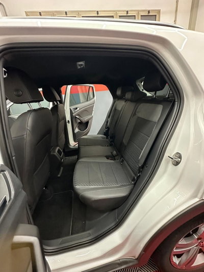 Volkswagen T-Cross 1.0 TSI 110 CV DSG Style (8)