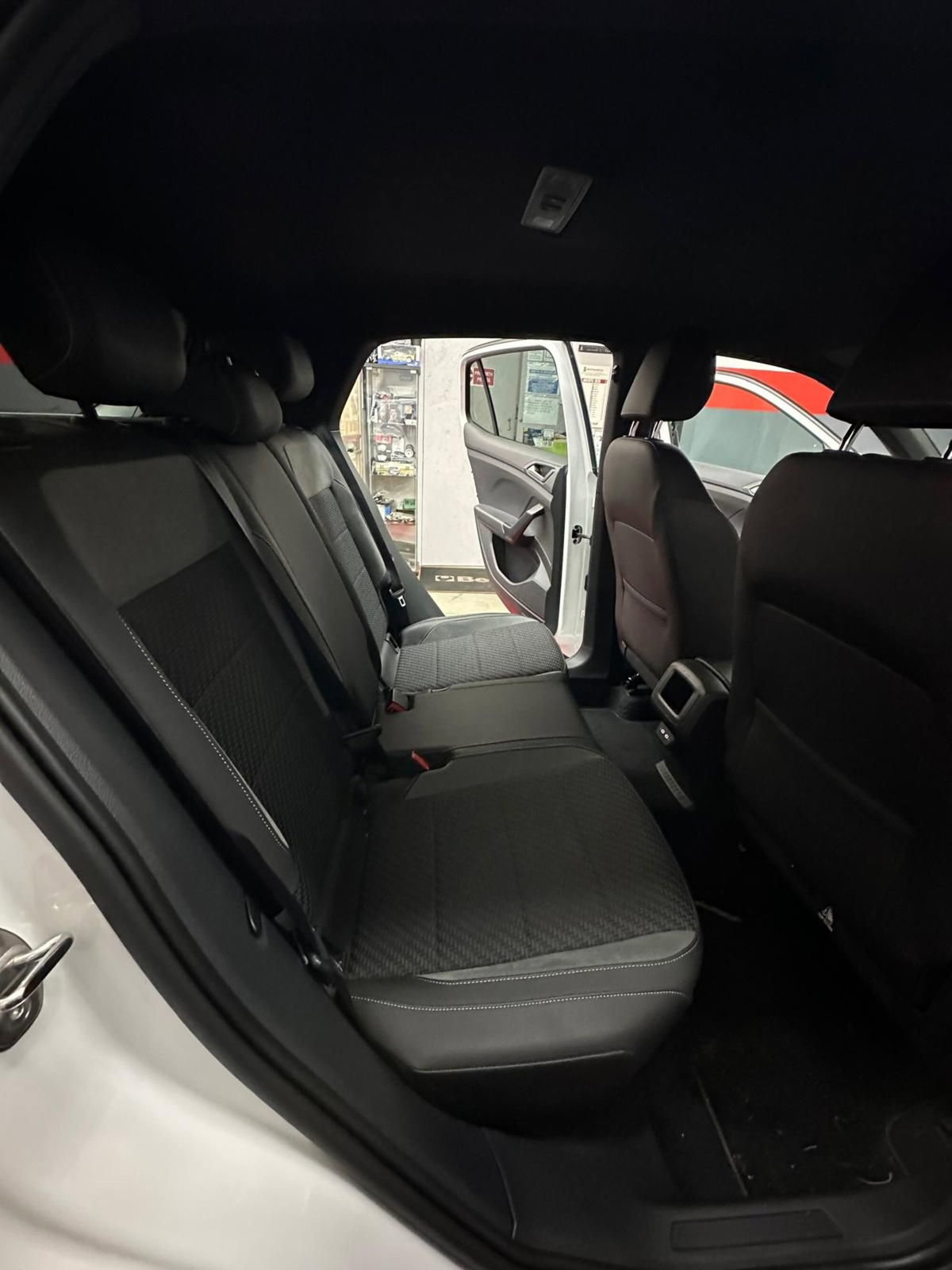 Volkswagen T-Cross 1.0 TSI 110 CV DSG Style (9)