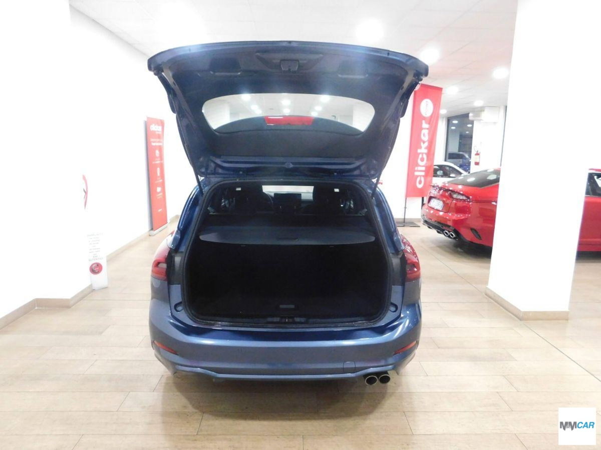Ford Focus Station Wagon 1.5 TDCi 120 CV Start&Stop SW ST Line (10)
