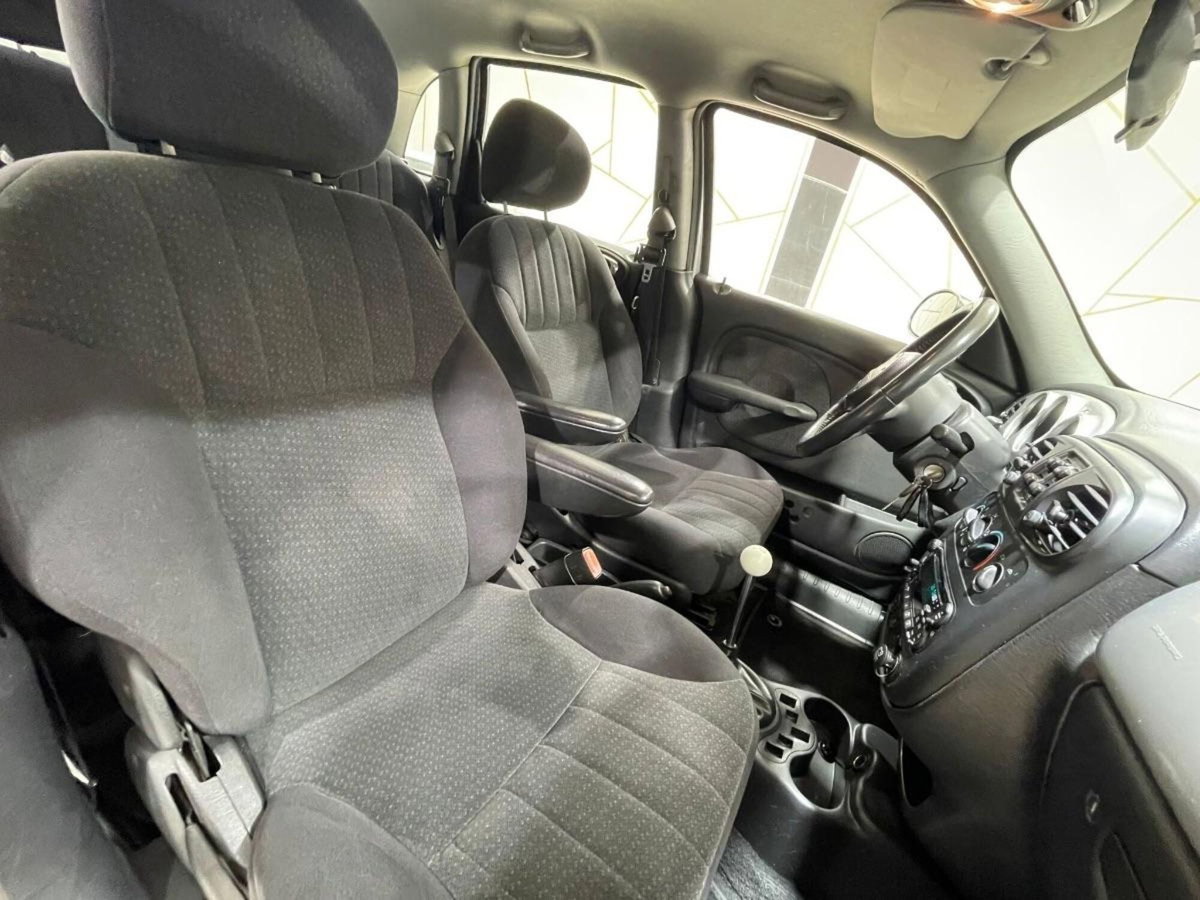 Chrysler PT Cruiser PT Cruiser 1.6 cat Touring (14)