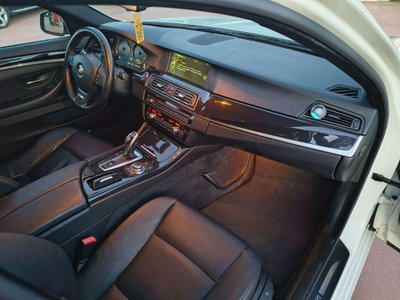 BMW Serie 5 520d Msport (10)