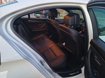 BMW Serie 5 520d Msport (11)