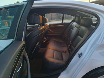 BMW Serie 5 520d Msport (12)