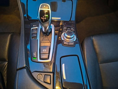 BMW Serie 5 520d Msport (18)