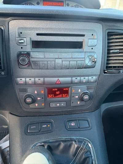 Lancia Musa 1.4 Platino Ecochic GPL (6)