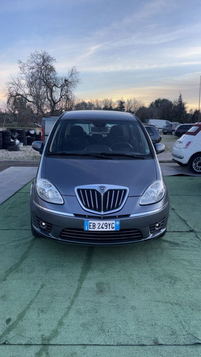 Lancia Musa 1.4 Platino Ecochic GPL (9)