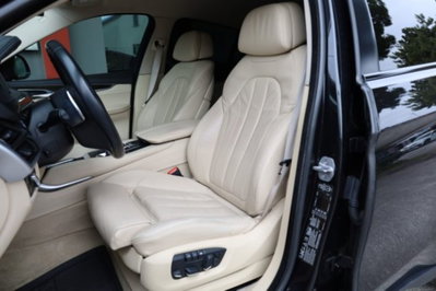 BMW X6 xDrive30d 258CV (7)