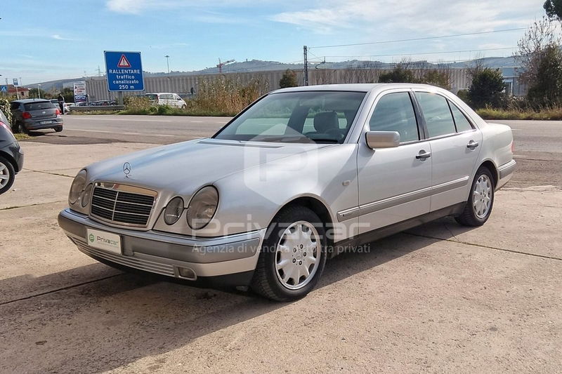 Mercedes-Benz Classe E 200 Kompressor cat Elegance