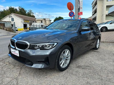 BMW Serie 3 Touring 320e  Business Advantage usata