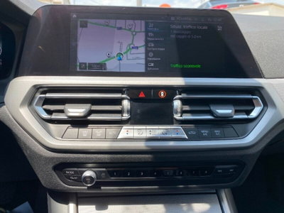BMW Serie 3 Touring 320e  Business Advantage (13)