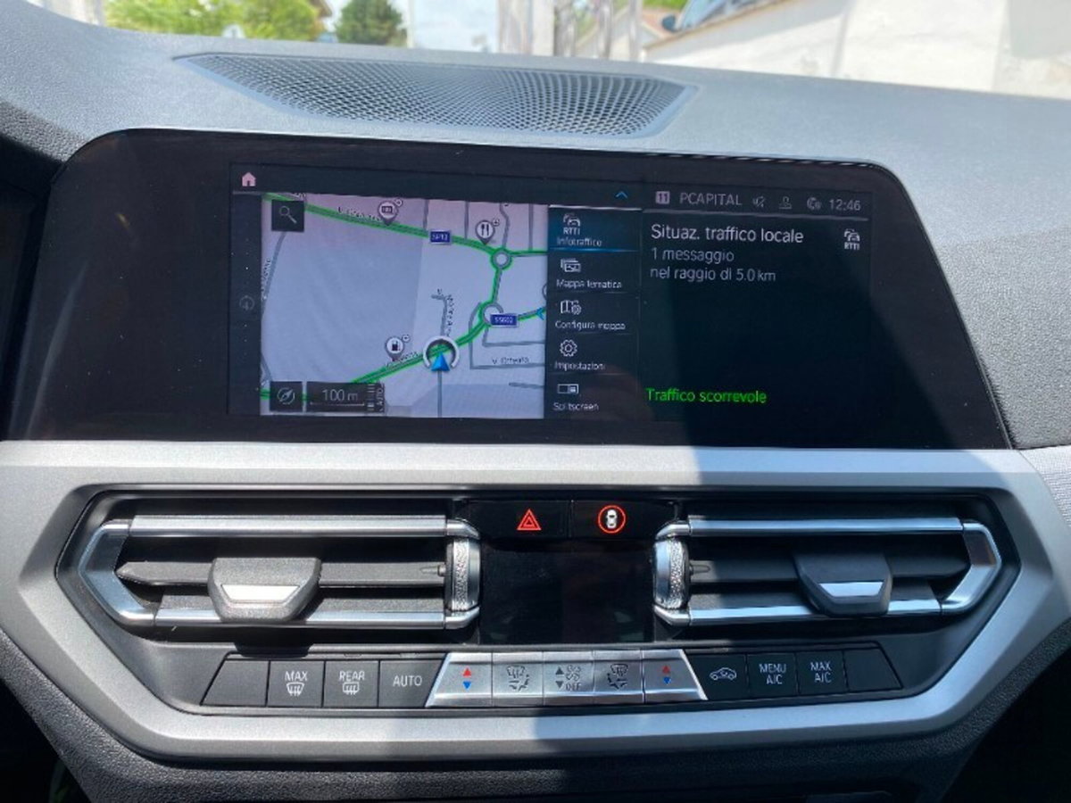 BMW Serie 3 Touring 320e  Business Advantage (15)