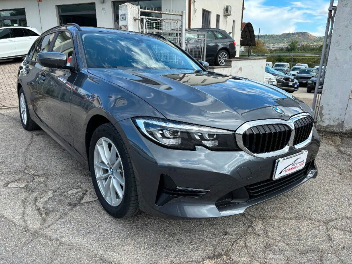BMW Serie 3 Touring 320e  Business Advantage (3)