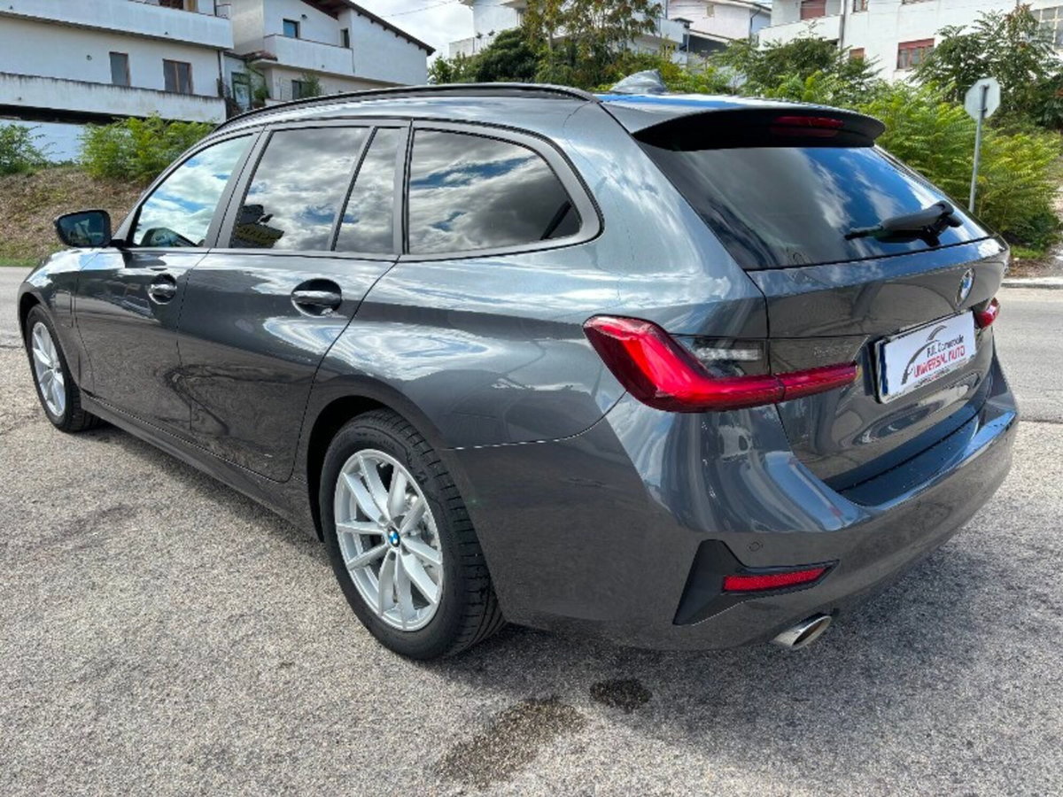 BMW Serie 3 Touring 320e  Business Advantage (4)