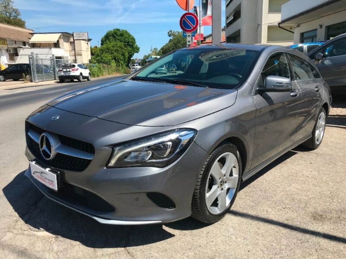 Mercedes-Benz CLA Shooting Brake 200 d Automatic Business