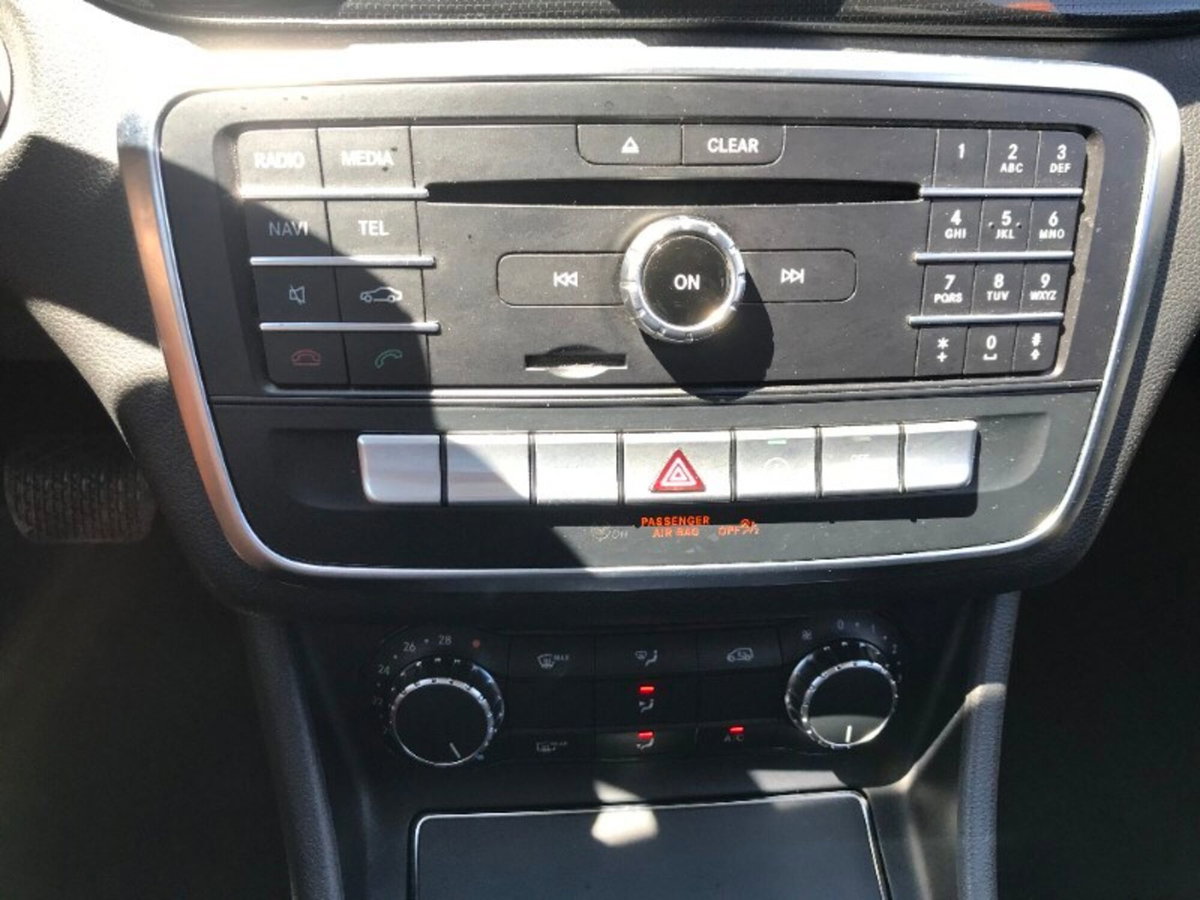 Mercedes-Benz CLA Shooting Brake 200 d Automatic Business (14)