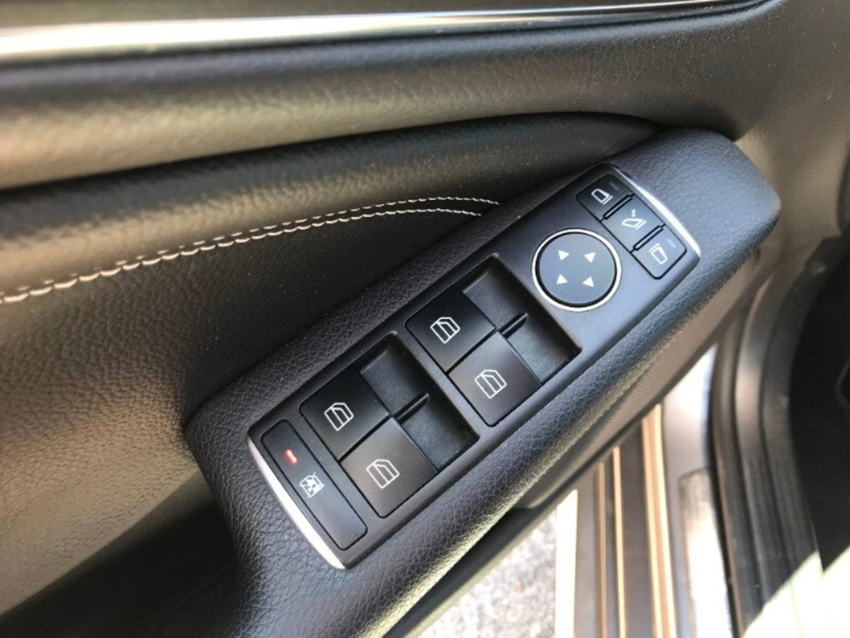 Mercedes-Benz CLA Shooting Brake 200 d Automatic Business (15)