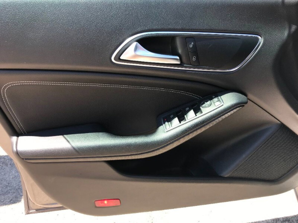 Mercedes-Benz CLA Shooting Brake 200 d Automatic Business (16)