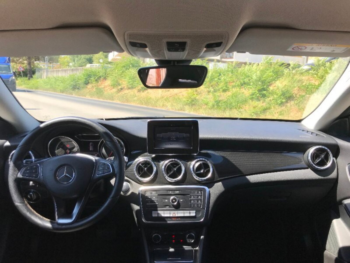Mercedes-Benz CLA Shooting Brake 200 d Automatic Business (8)