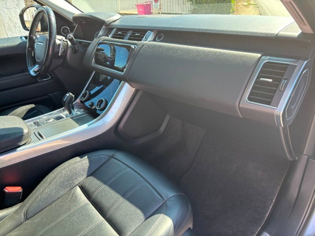 Land Rover Range Rover Sport 3.0 SDV6 SE (11)