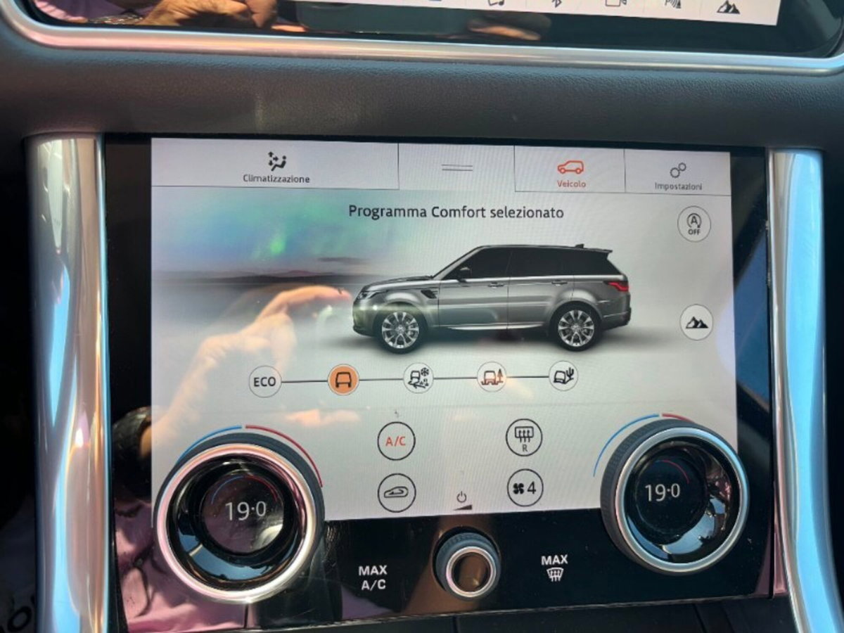 Land Rover Range Rover Sport 3.0 SDV6 SE (19)