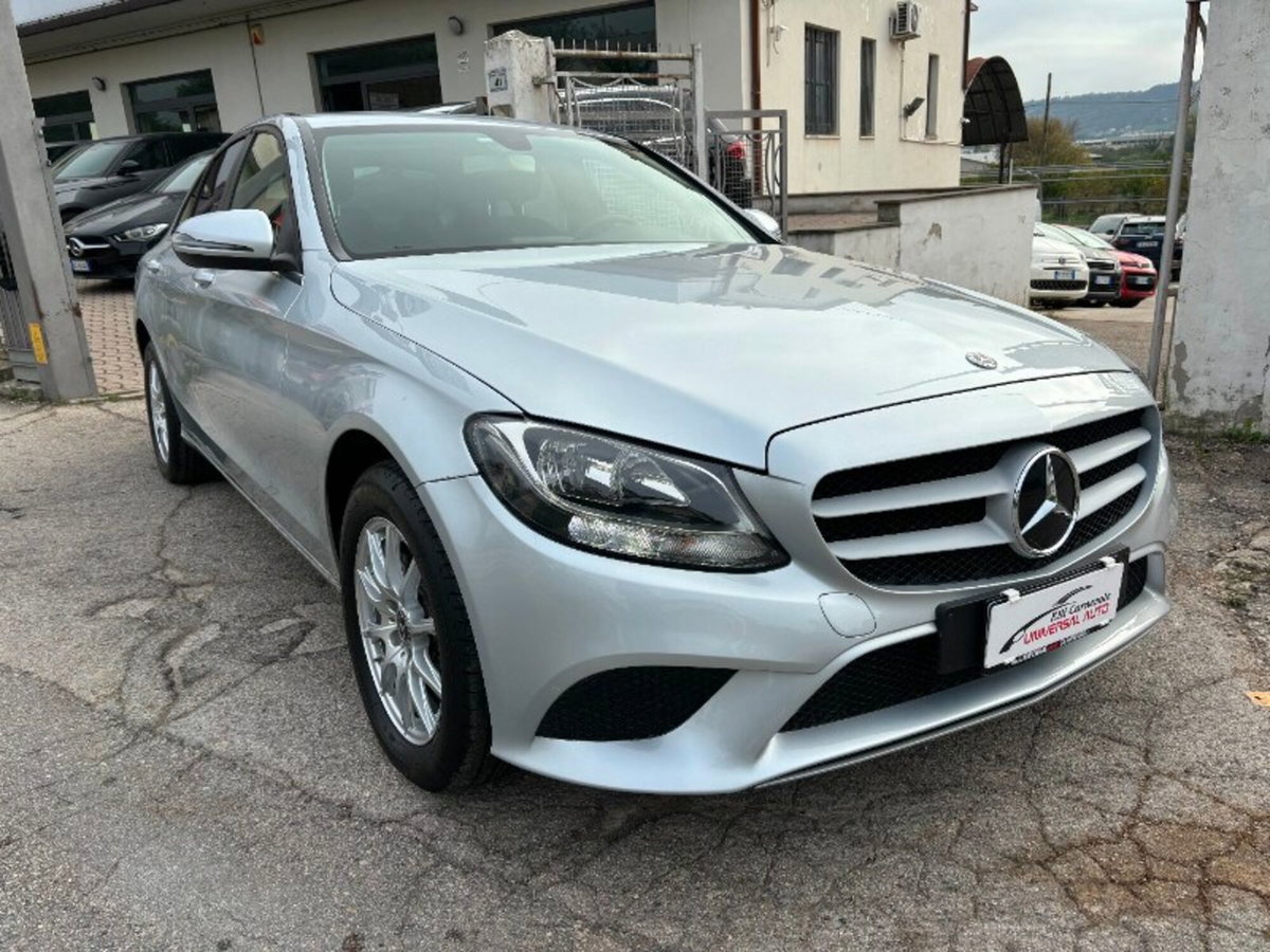 Mercedes-Benz Classe C 180 d Auto Business (3)
