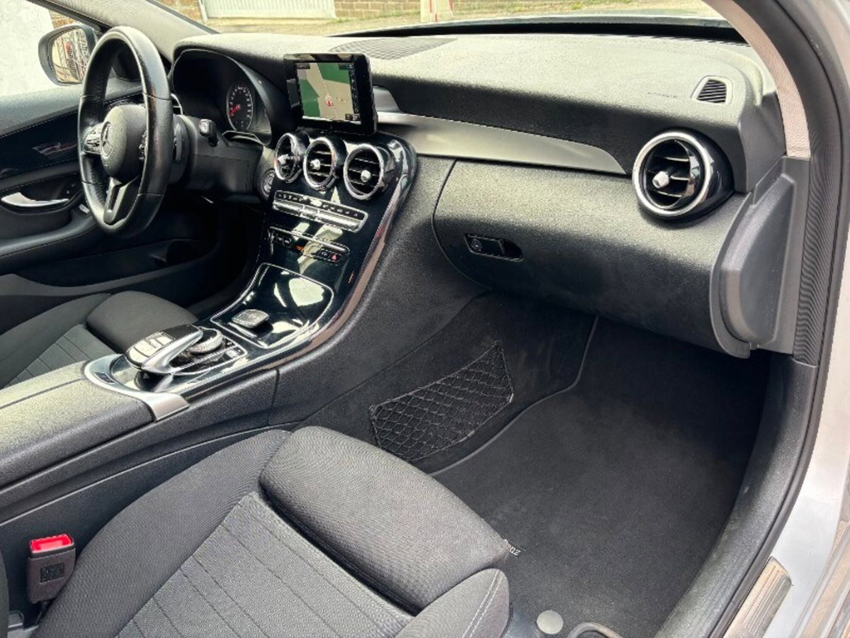 Mercedes-Benz Classe C 180 d Auto Business (9)