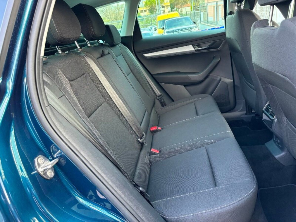 Skoda Karoq 2.0 TDI SCR 4x4 DSG Executive (14)