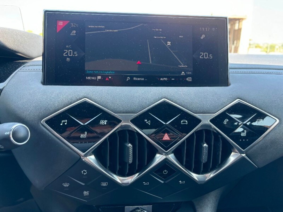 Ds DS 3 DS 3 Crossback PureTech 155 aut. So Chic (11)