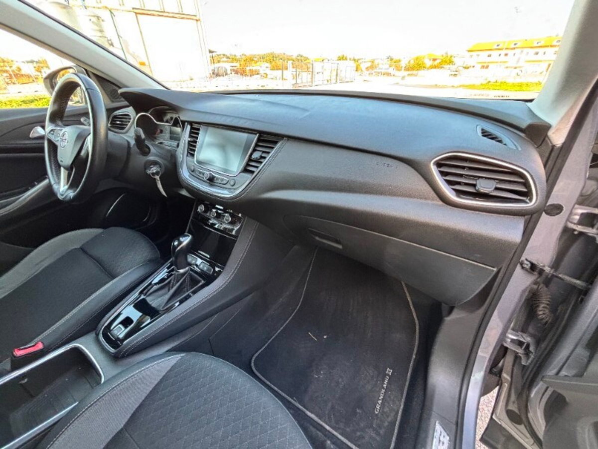 Opel Grandland X 1.5 diesel Ecotec Start&Stop aut. Innovation (11)