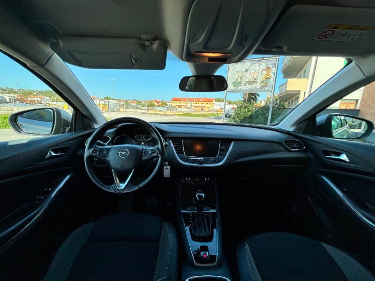 Opel Grandland X 1.5 diesel Ecotec Start&Stop aut. Innovation (9)