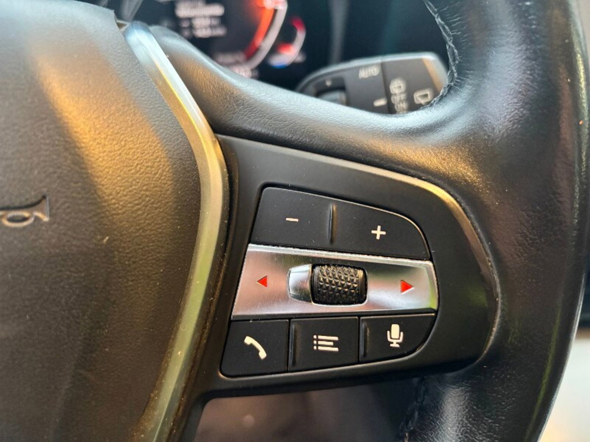 BMW Serie 3 Touring 320d 48V (14)