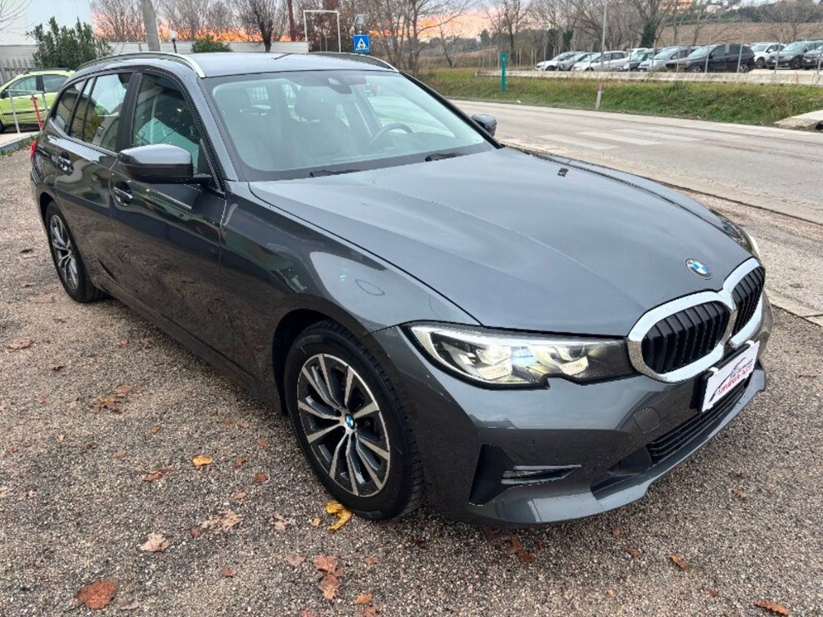 BMW Serie 3 Touring 320d 48V (4)