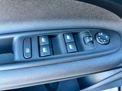 Alfa Romeo Junior 1.2 ibrida Speciale 145cv edct6 (20)